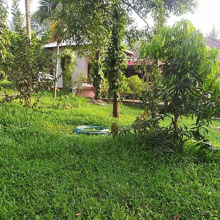 Runnin Airport - Homestay Gurpur Esterno foto