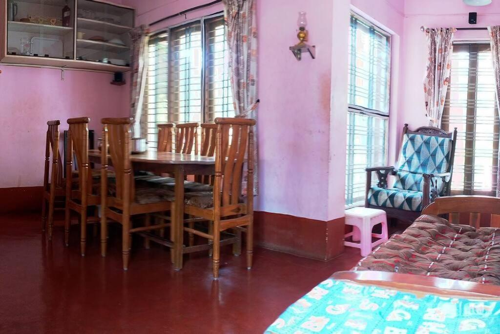 Runnin Airport - Homestay Gurpur Esterno foto