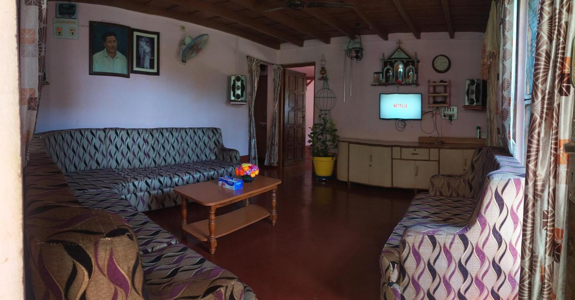 Runnin Airport - Homestay Gurpur Esterno foto