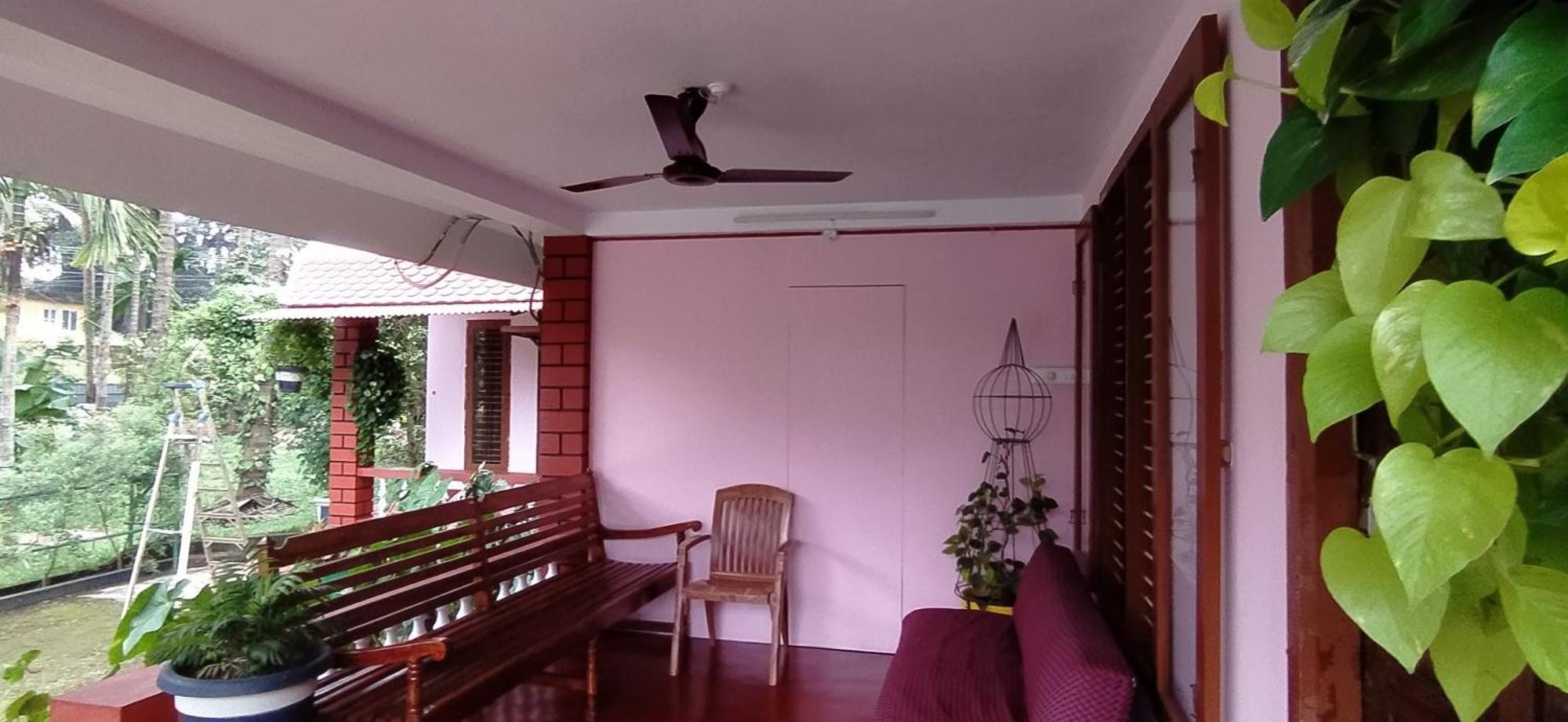 Runnin Airport - Homestay Gurpur Esterno foto