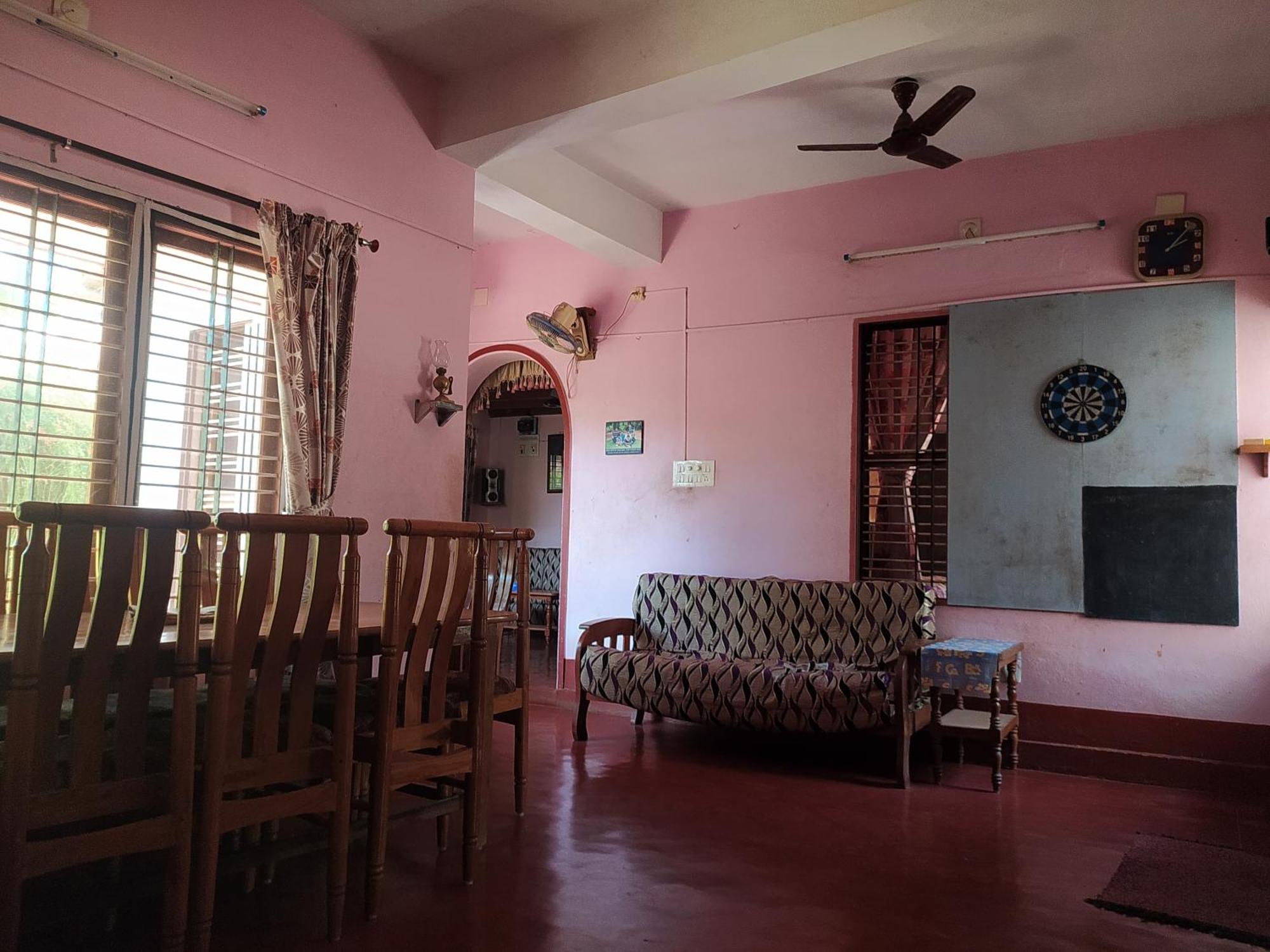 Runnin Airport - Homestay Gurpur Esterno foto